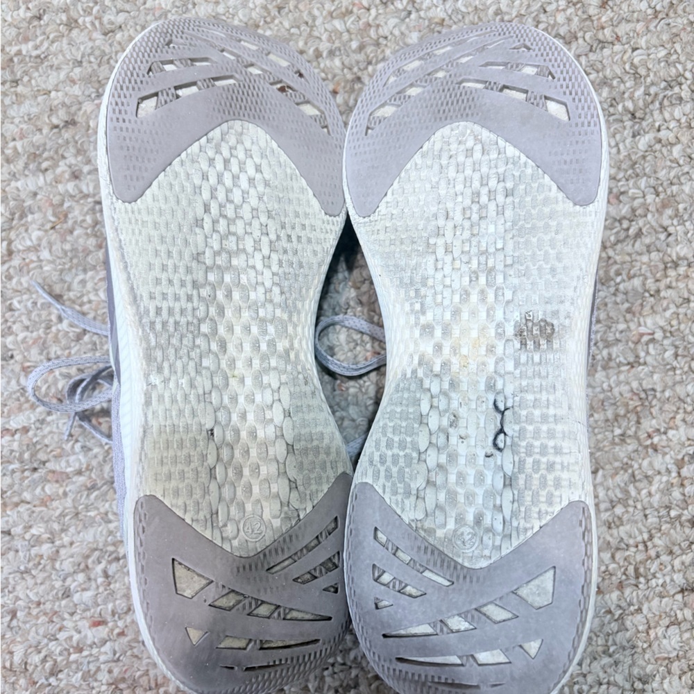 Dansko Sky Mesh Sneakers Grey Lilac color Women's Size 11 US/EU 42 - Picture 9 of 9